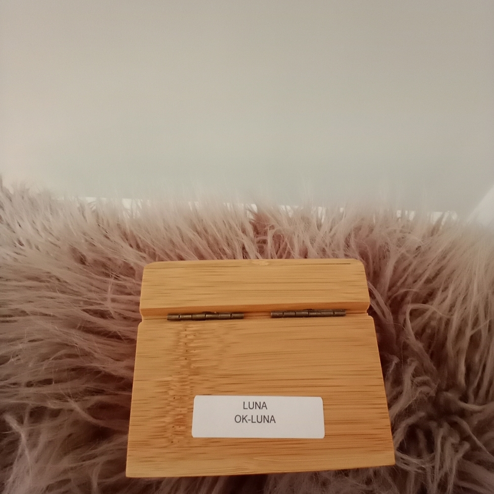 Watch - Picture 3 of 3